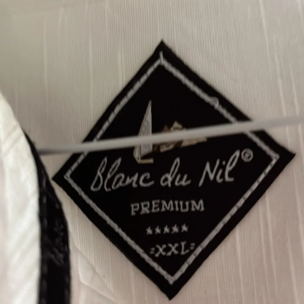 P115. Blanc du Nil - Picture 2 of 4